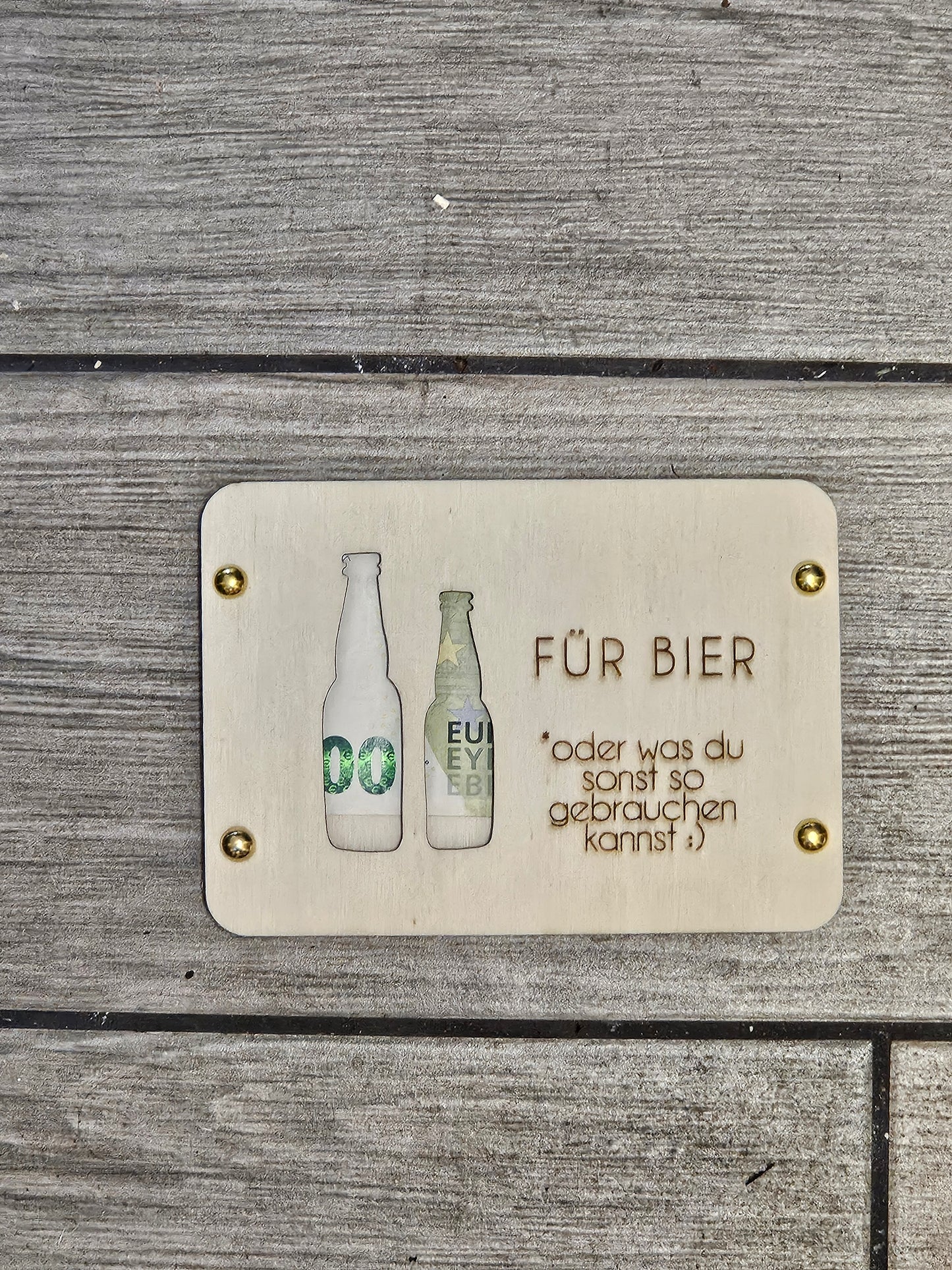 Holzkarte mit Gravur – „Für Bier (oder was du sonst so gebrauchen kannst :) )“