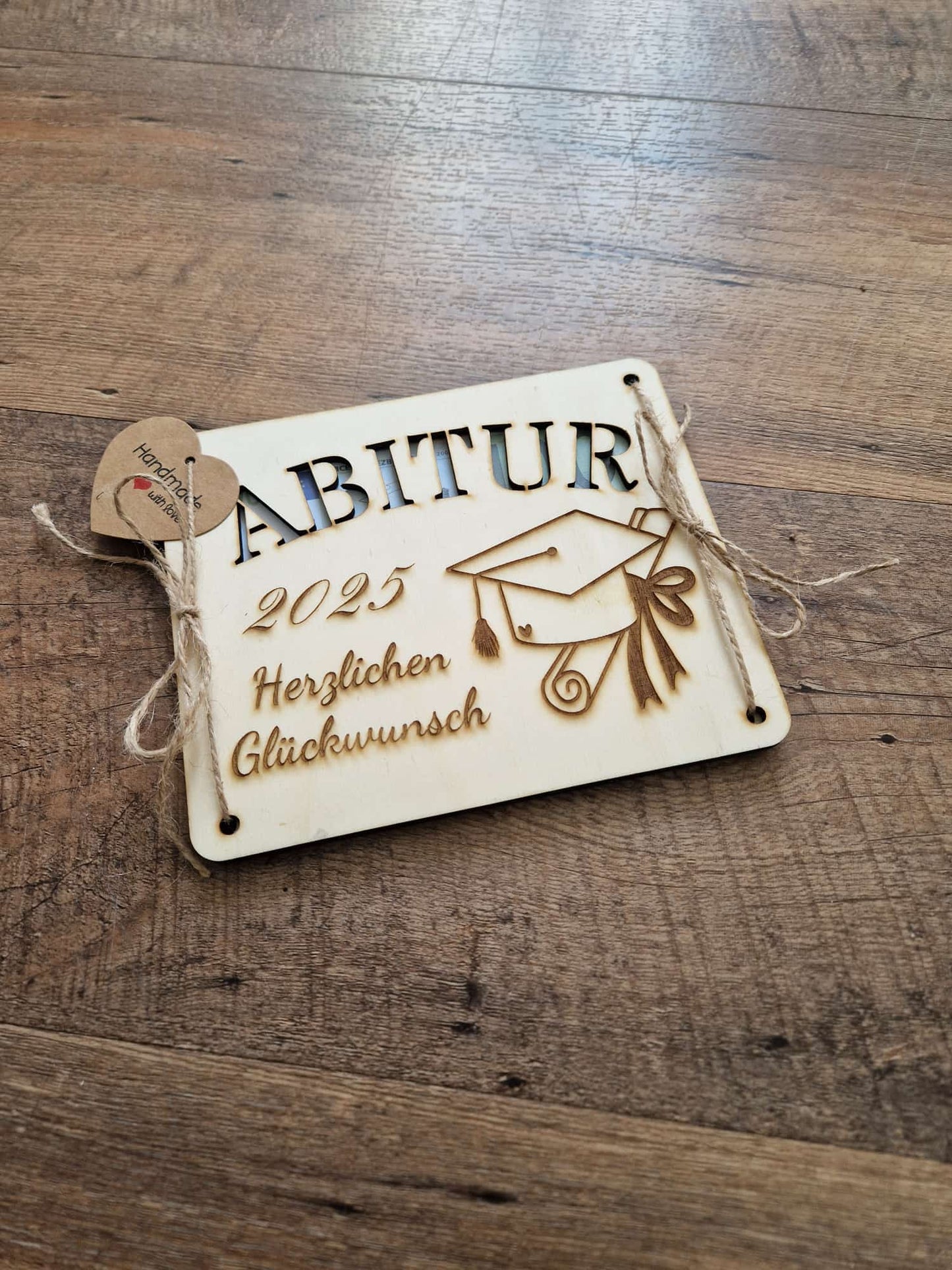 Holz-Geschenkkarte mit Lasergravur – Perfekt für Geldgeschenke