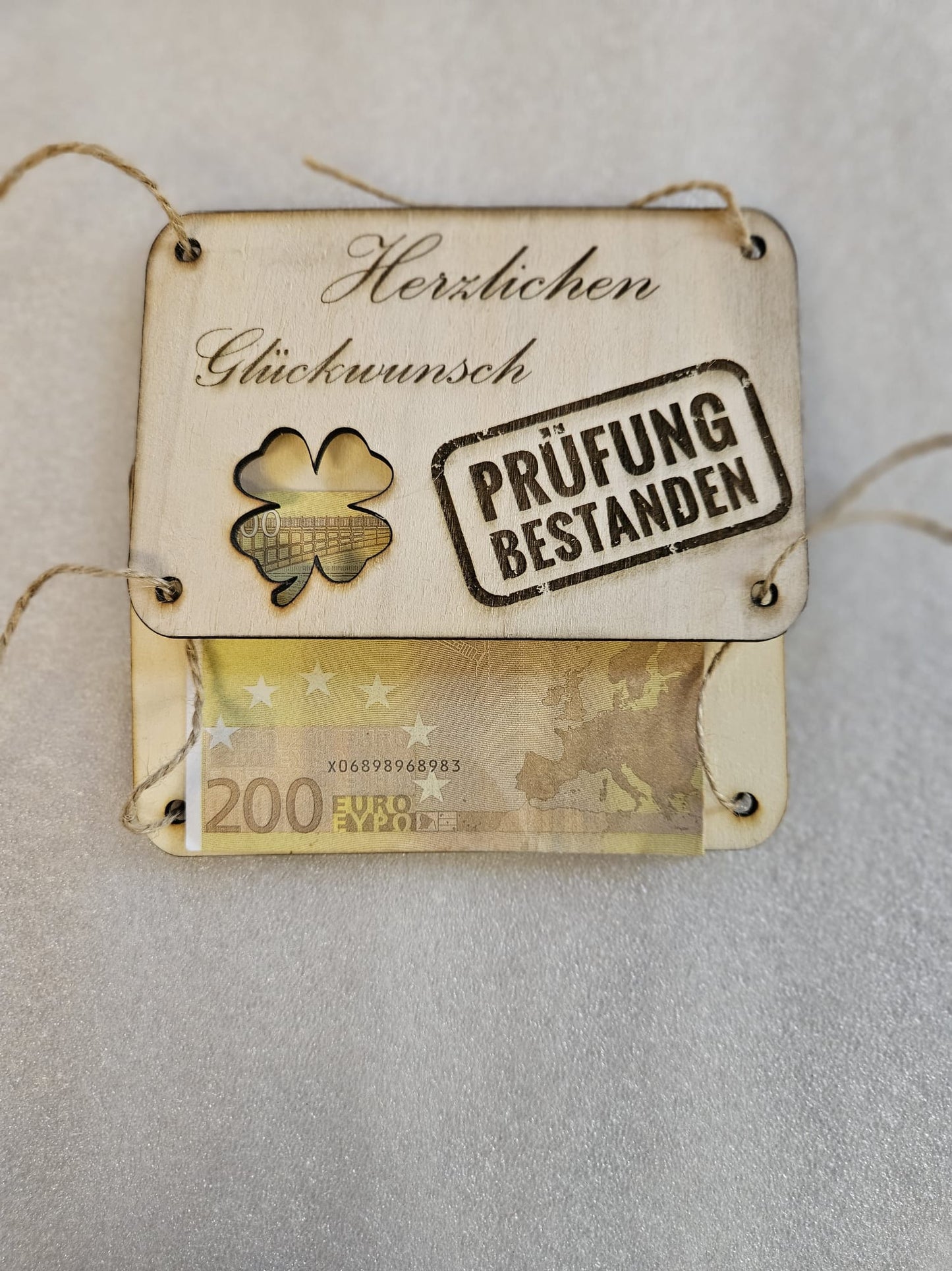 Holz-Geschenkkarte mit Lasergravur – 15x10 cm
