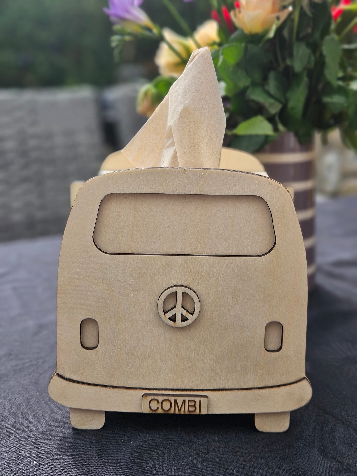 🚌 Nostalgischer Serviettenhalter aus Holz – VW Combi Design (Lasergravur)