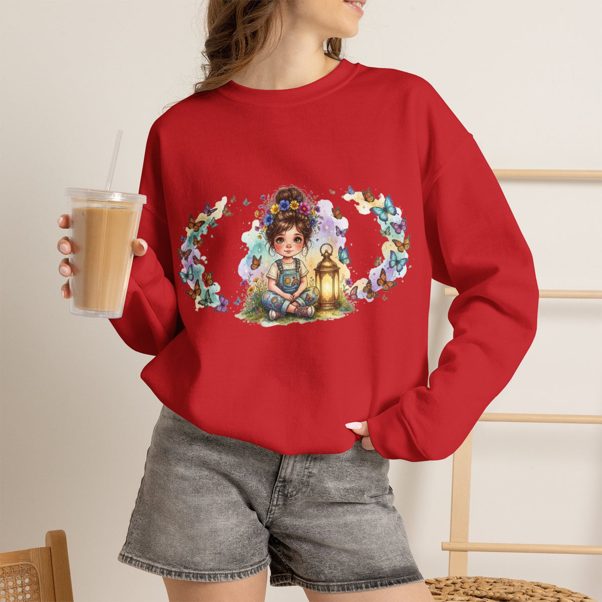 Sweatshirt mit Mädchen, Laterne und Schmetterlingen