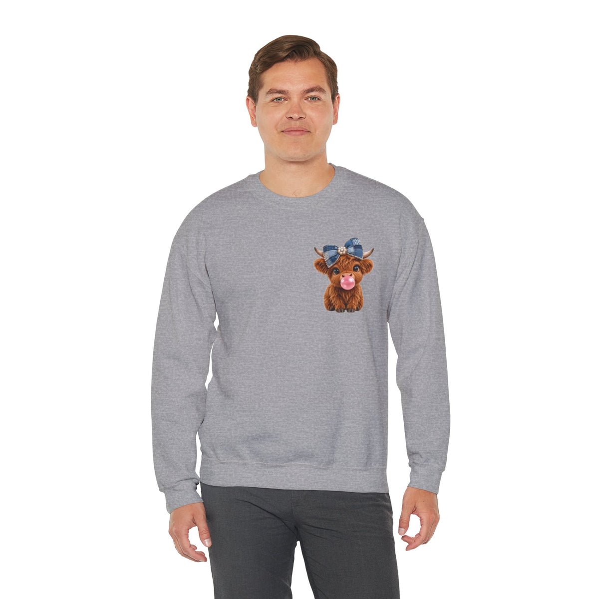 Sweatshirt mit niedlichem Hochlandrind – bestickt