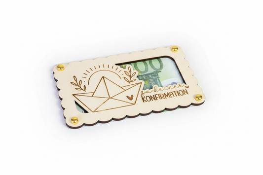 Produktfoto Geldgeschenk Konfirmation Papierschiff weisser Hintergrund