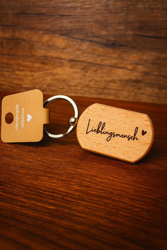 Schlüsselanhänger „Lieblingsmensch“ – Holz & Metall – Lasergravur – Geschenk für Partner, Freund oder Freundin – 90 x 32 mm