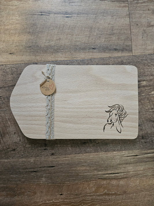 🐴 Frühstücksbrettchen aus Holz mit Pferdemotiv – Handgemacht mit Liebe
